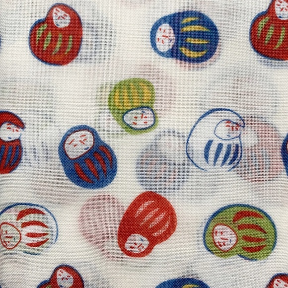 💰SOLD💰 Yonagado Large Handkerchief Daruma-Chan Fabric Cotton Japan 22.5" - Picture 4 of 12
